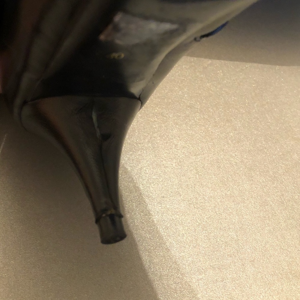 PRADA - Picture 11 of 16